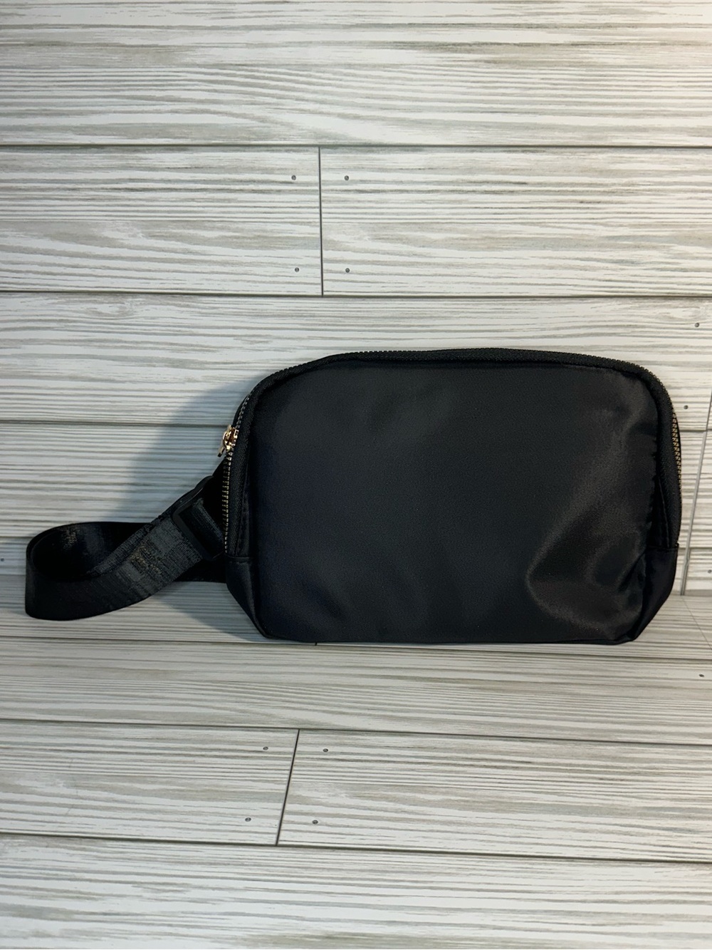 Black Crossbody Fanny Pack Travel Pouch Sleek Everyday Bag Casual Modern Basic